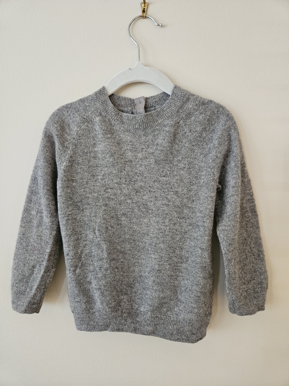LIKE NEW - 100% Cashmere Kids Sweater -  12-18M